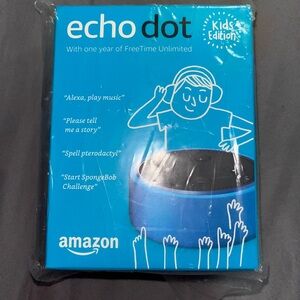 NIP New Amazon Echo Dot 2nd Generation Kids Edition with blue case, 2018